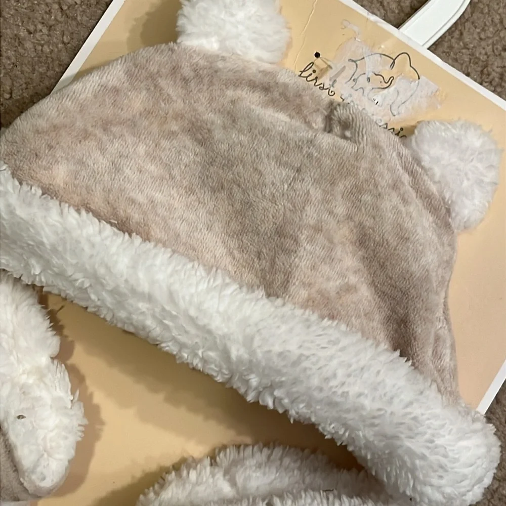 NWT First Impressions Baby Velour Bear Hat and Bootie Set, 0-6mo